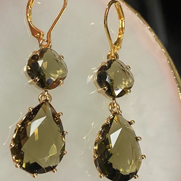 COPY - Gray statement drop crystal earrings - Picture 1 of 3